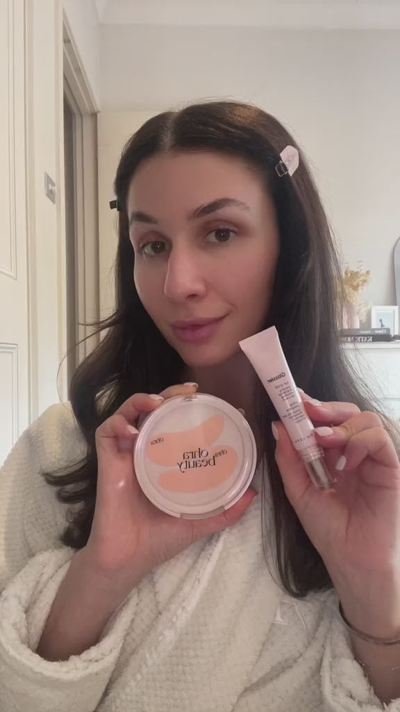 Video of a woman demonstrating how to use the Ohra Self Made Eye Mask, reusable silicone under-eye mask for de-puffing and hydration